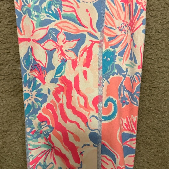 Lilly Pulitzer UPF 50+ luxletic leggings - Picture 3 of 4